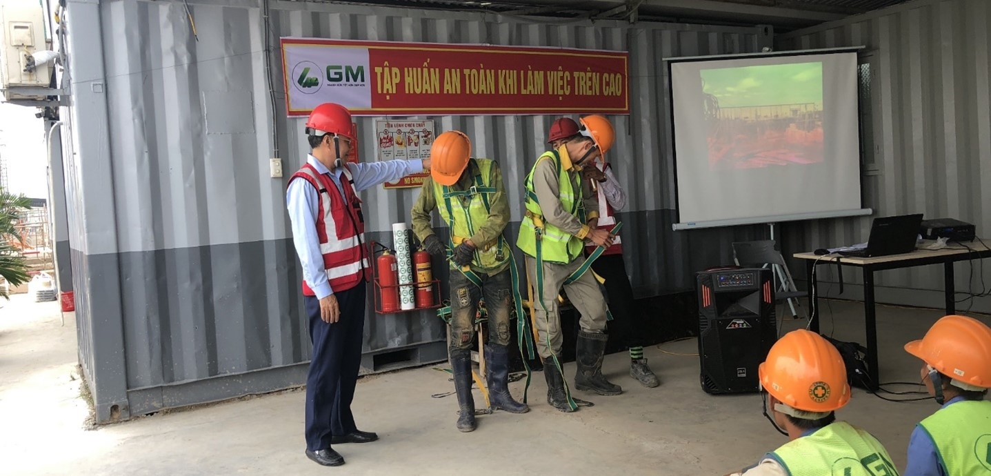 Quy định về an toàn làm việc trên cao tại Việt Nam