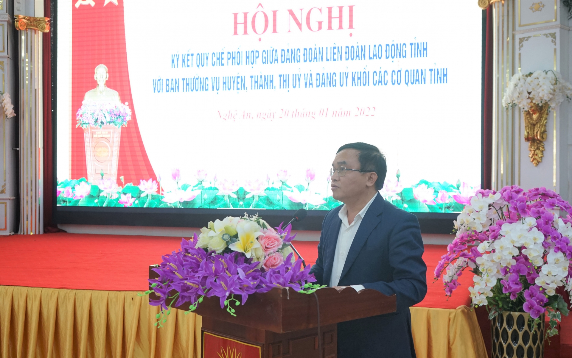 Đảng đoàn LĐLĐ tỉnh Nghệ An ký kết quy chế phối hợp với BTV huyện, thành, thị ủy Đảng đoàn LĐLĐ tỉnh Nghệ An ký kết quy chế phối hợp với BTV huyện, thành, thị ủy