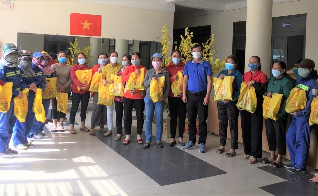 Nhà Văn hóa Lao động TP Đà Nẵng: Trao 800 chiếc bánh chưng cho công nhân lao động