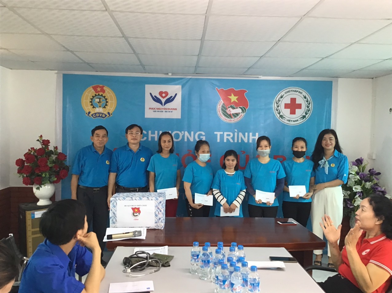 LĐLĐ huyện Diễn Châu (Nghệ An) kết nạp 1.422 đoàn viên Công ty TNHH VietGlory LĐLĐ huyện Diễn Châu (Nghệ An) kết nạp 1.422 đoàn viên Công ty TNHH VietGlory