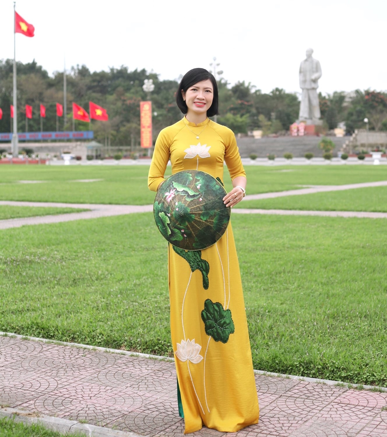 Nữ CCVCLĐ Công đoàn Viên chức Nghệ An hưởng ứng sôi nổi cuộc thi ảnh áo dài