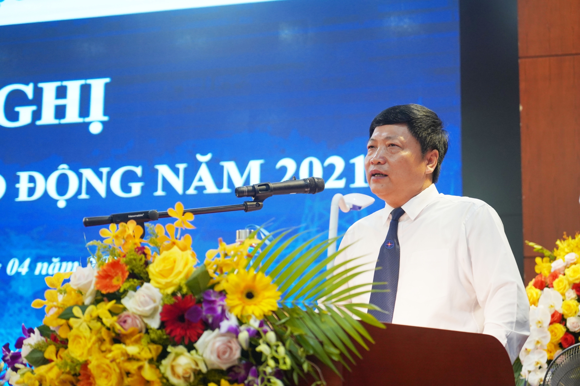 Công ty Điện lực Nghệ An tổ chức Hội nghị người lao động năm 2021 Công ty Điện lực Nghệ An tổ chức Hội nghị người lao động năm 2021