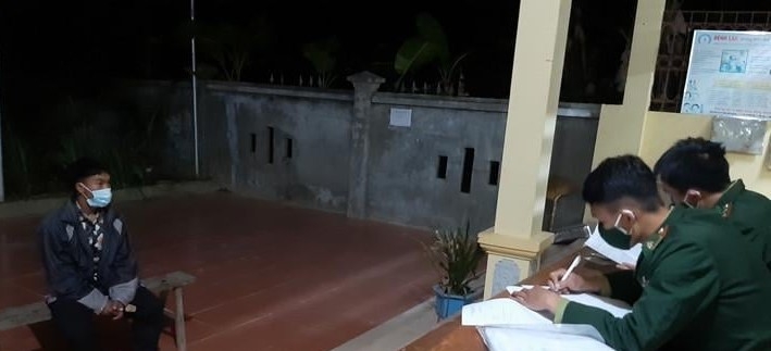 LĐLĐ Nghệ An tặng quà cho cán bộ, chiến sĩ Đồn Biên phòng 531 Keng Đu