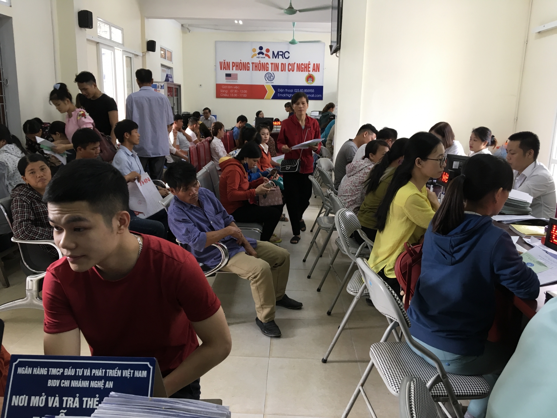 nghe an hang nghin nguoi lao dong cho doi di lam viec o nuoc ngoai