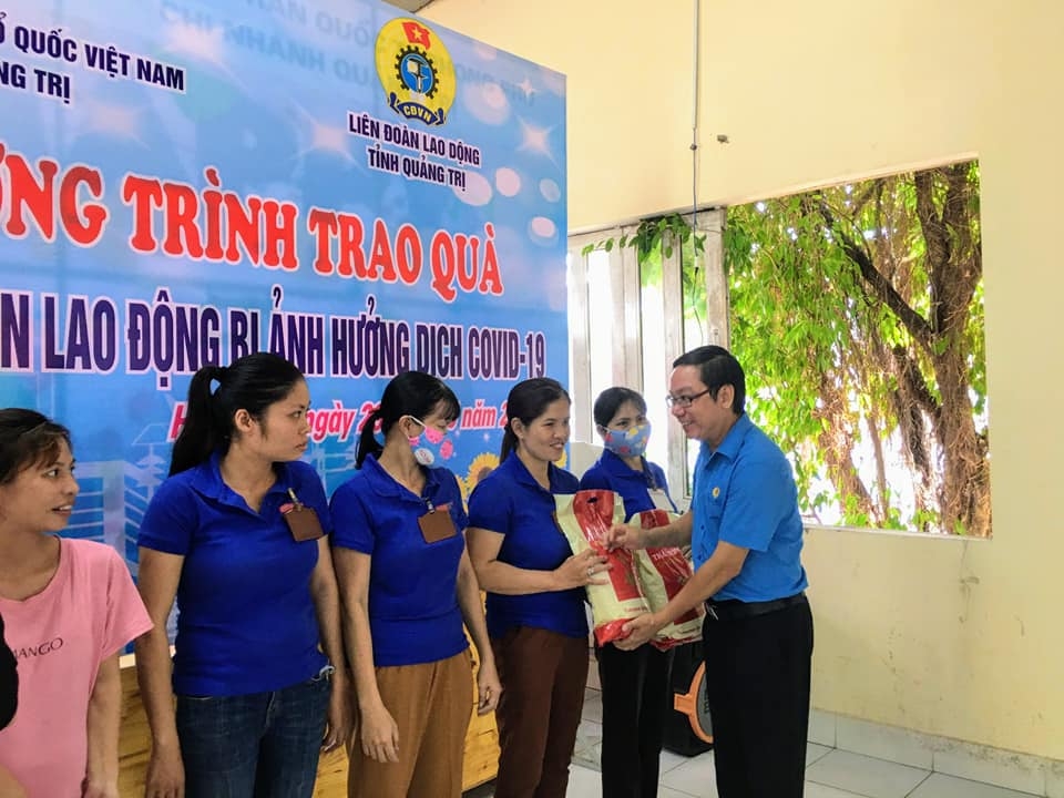 Phát huy truyền thống đoàn kết và quyết tâm đổi mới phat huy truyen thong doan ket va quyet tam doi moi