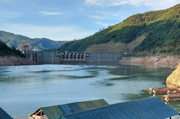 Nghệ An: Đối diện với nắng nóng kỷ lục gần 50 năm nay nghe an doi dien voi nang nong ky luc gan 50 nam nay