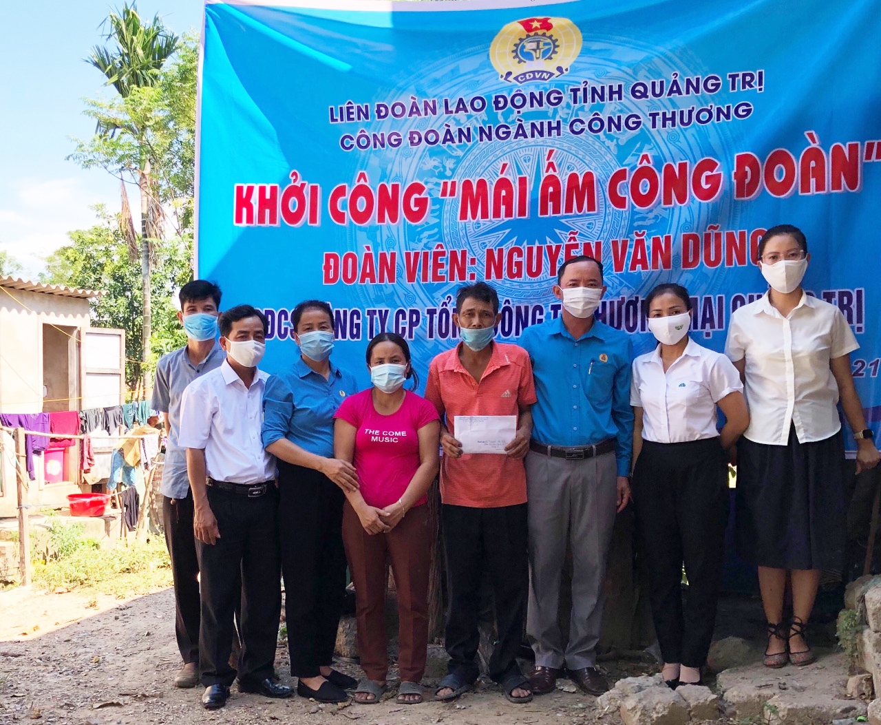 Công đoàn ngành Công thương Quảng Trị đồng hành với NLĐ vượt qua dịch bệnh Công đoàn ngành Công thương Quảng Trị đồng hành với NLĐ vượt qua dịch bệnh