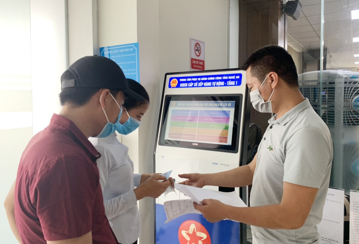 Nghệ An: Tăng cường thông tin về hoạt động của Trung tâm Phục vụ hành chính công Nghệ An: Tăng cường thông tin về hoạt động của Trung tâm Phục vụ hành chính công