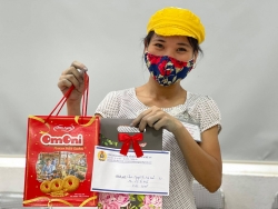 Tặng sách cho con công nhân lao động: Việc làm thiết thực và ý nghĩa