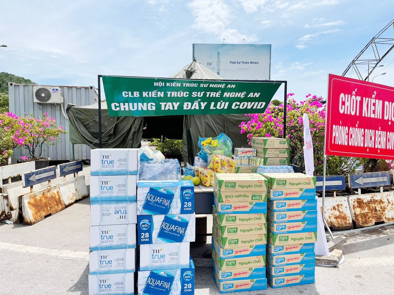 Người lao động Nghệ An trở về xúc động trước tình cảm của quê hương