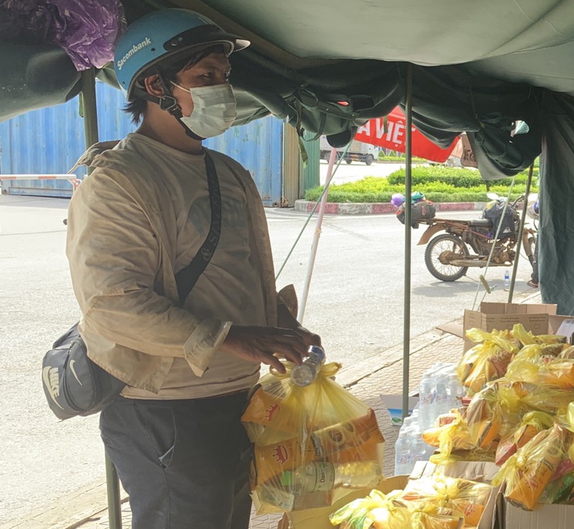 Người lao động Nghệ An trở về quê xúc động trước sự q