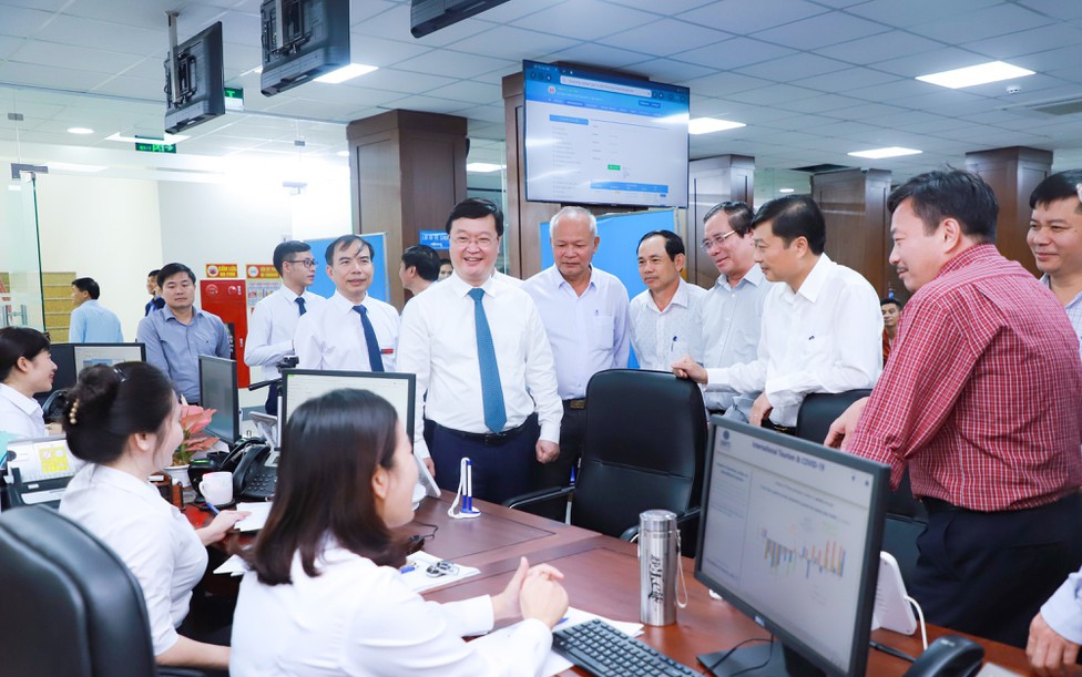 Trung tâm Phục vụ hành chính công tỉnh Nghệ An nỗ lực hoàn thành tốt nhiệm vụ được giao