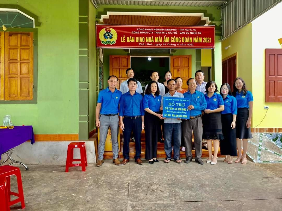 Nghệ An: 13 năm thực hiện chương trinh Mái ấm Công đoàn để lại nhiều dấu ấn tốt đẹp Nghệ An: 13 năm thực hiện chương trình Mái ấm Công đoàn để lại nhiều dấu ấn tốt đẹp