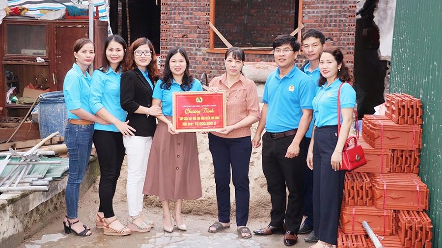 Nghệ An: 13 năm thực hiện chương trinh Mái ấm Công đoàn để lại nhiều dấu ấn tốt đẹp Nghệ An: 13 năm thực hiện chương trình Mái ấm Công đoàn để lại nhiều dấu ấn tốt đẹp