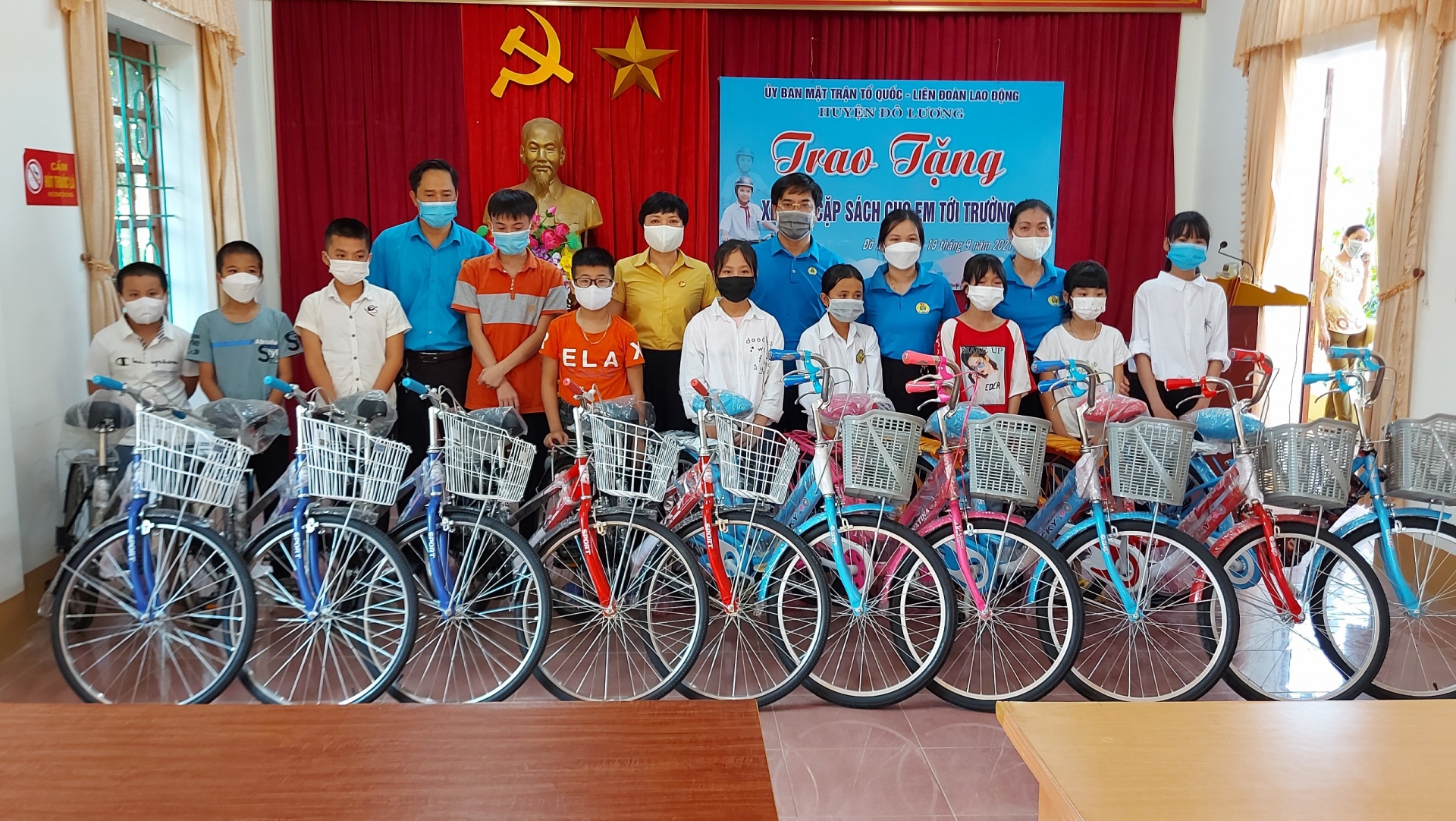 Công đoàn Nghệ An mang đến niềm vui cho con công nhân lao động Công đoàn Nghệ An mang đến niềm vui cho con công nhân lao động