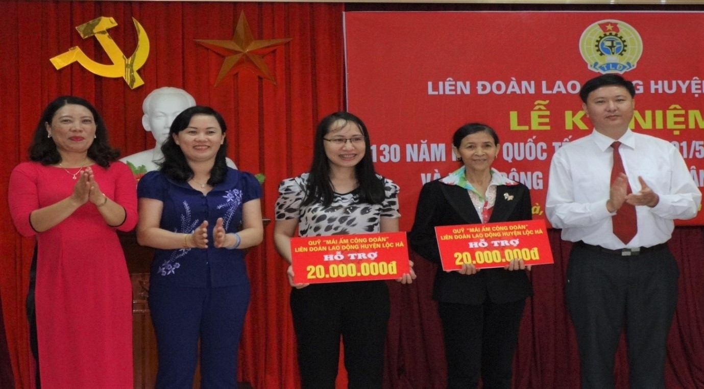 Những tia sáng trong cuộc đời Cảm ơn công đoàn luôn nghĩa tình, trách nhiệm