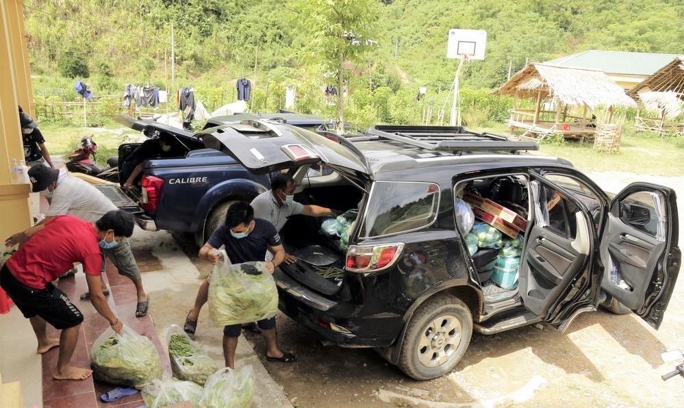 Câu chuyện về Đội xe “Phản ứng nhanh phòng chống Covid-19” làm ấm lòng người kết nối Câu chuyện về