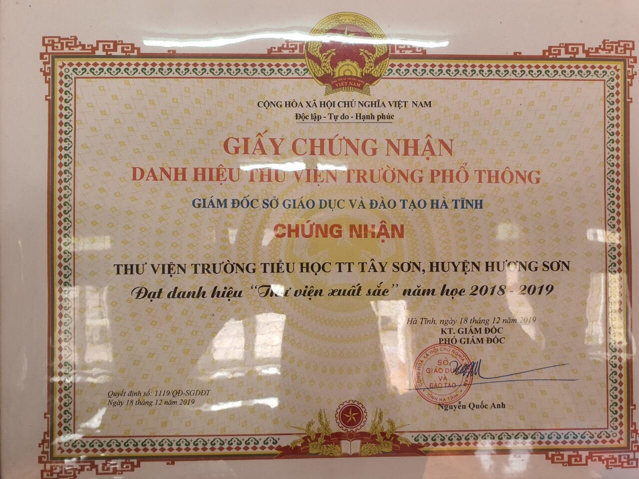 Đùm bọc nhau đi qua những nghịch cảnh đớn đau Đùm bọc nhau đi qua những nghịch cảnh đớn đau