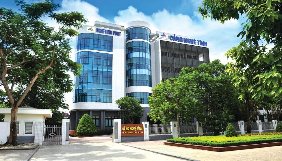 Công ty CP Cảng Nghệ Tĩnh Chăm lo chế độ, chính sách cho người lao động Công ty CP Cảng Nghệ Tĩnh Chăm lo chế độ, chính sách cho người lao động