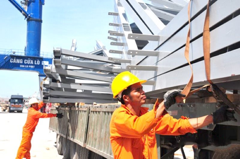 Công ty CP Cảng Nghệ Tĩnh Chăm lo chế độ, chính sách cho người lao động Công ty CP Cảng Nghệ Tĩnh Chăm lo chế độ, chính sách cho người lao động