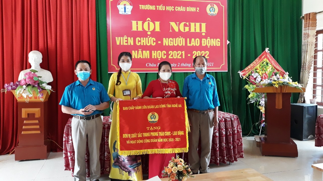 LĐLĐ tỉnh Nghệ An tổ chức hội nghị dân chủ với nhiều đổi mới LĐLĐ tỉnh Nghệ An tổ chức hội nghị dân chủ với nhiều đổi mới