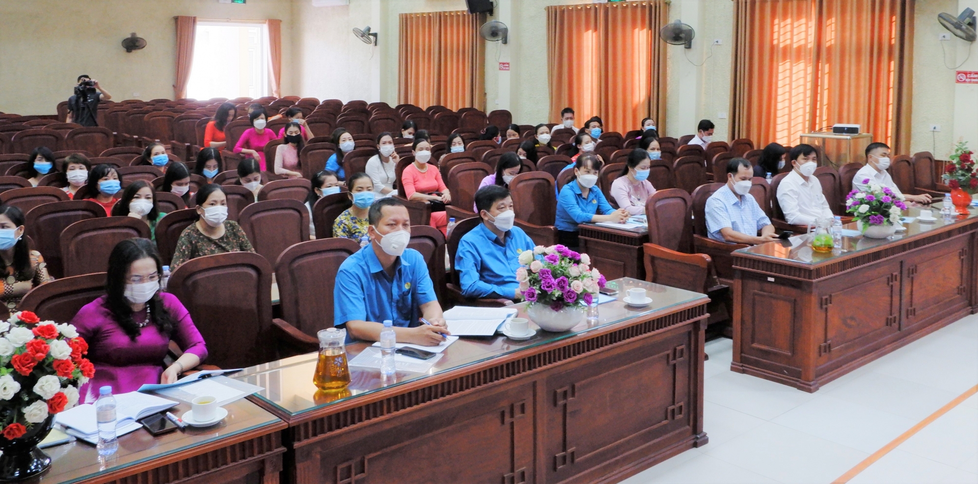 LĐLĐ tỉnh Nghệ An tổ chức hội nghị dân chủ với nhiều đổi mới LĐLĐ tỉnh Nghệ An tổ chức hội nghị dân chủ với nhiều đổi mới