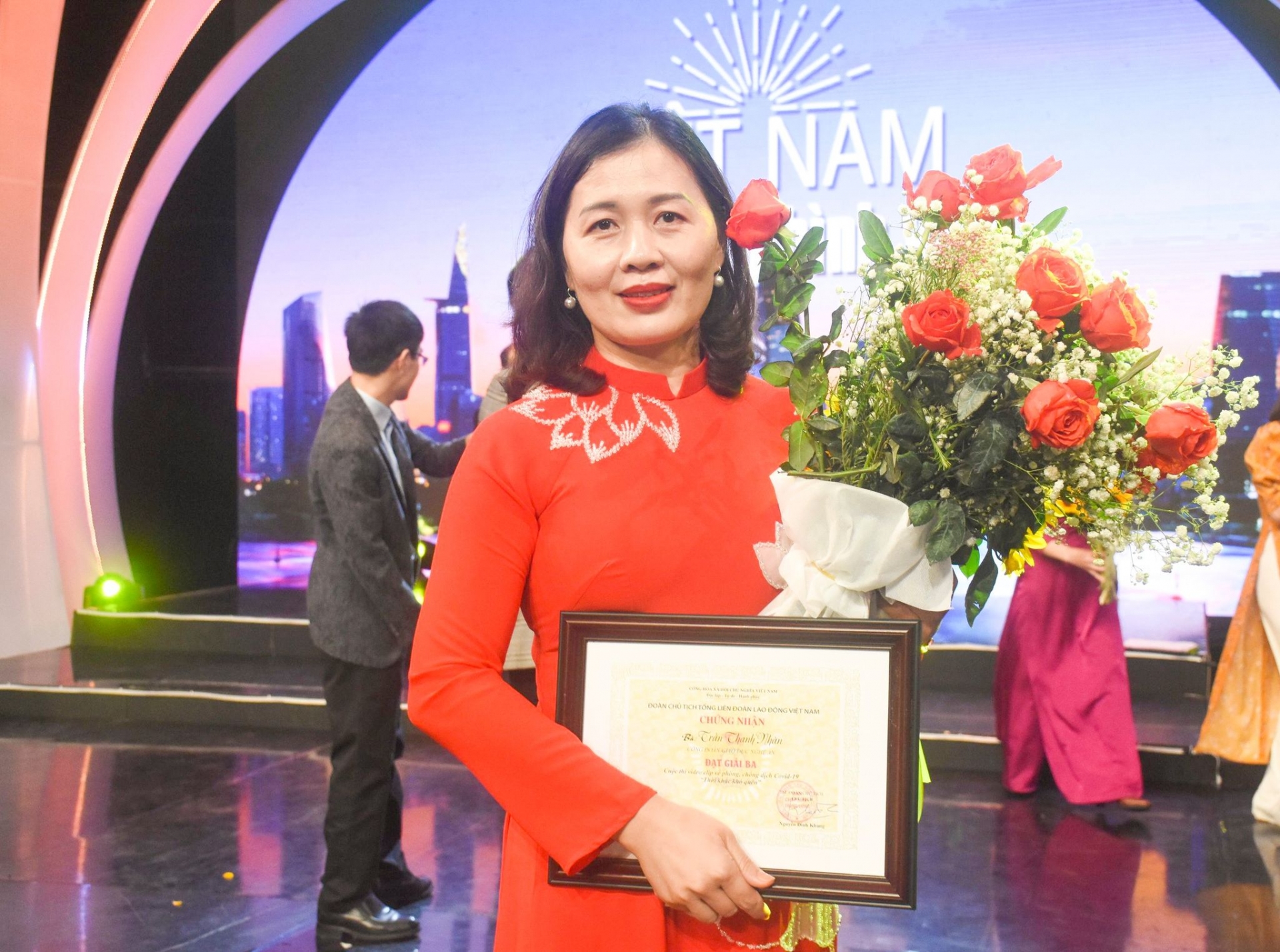 Công đoàn ngành Giáo dục Nghệ An đạt giải Ba cuộc thi "Thời khắc khó quên"