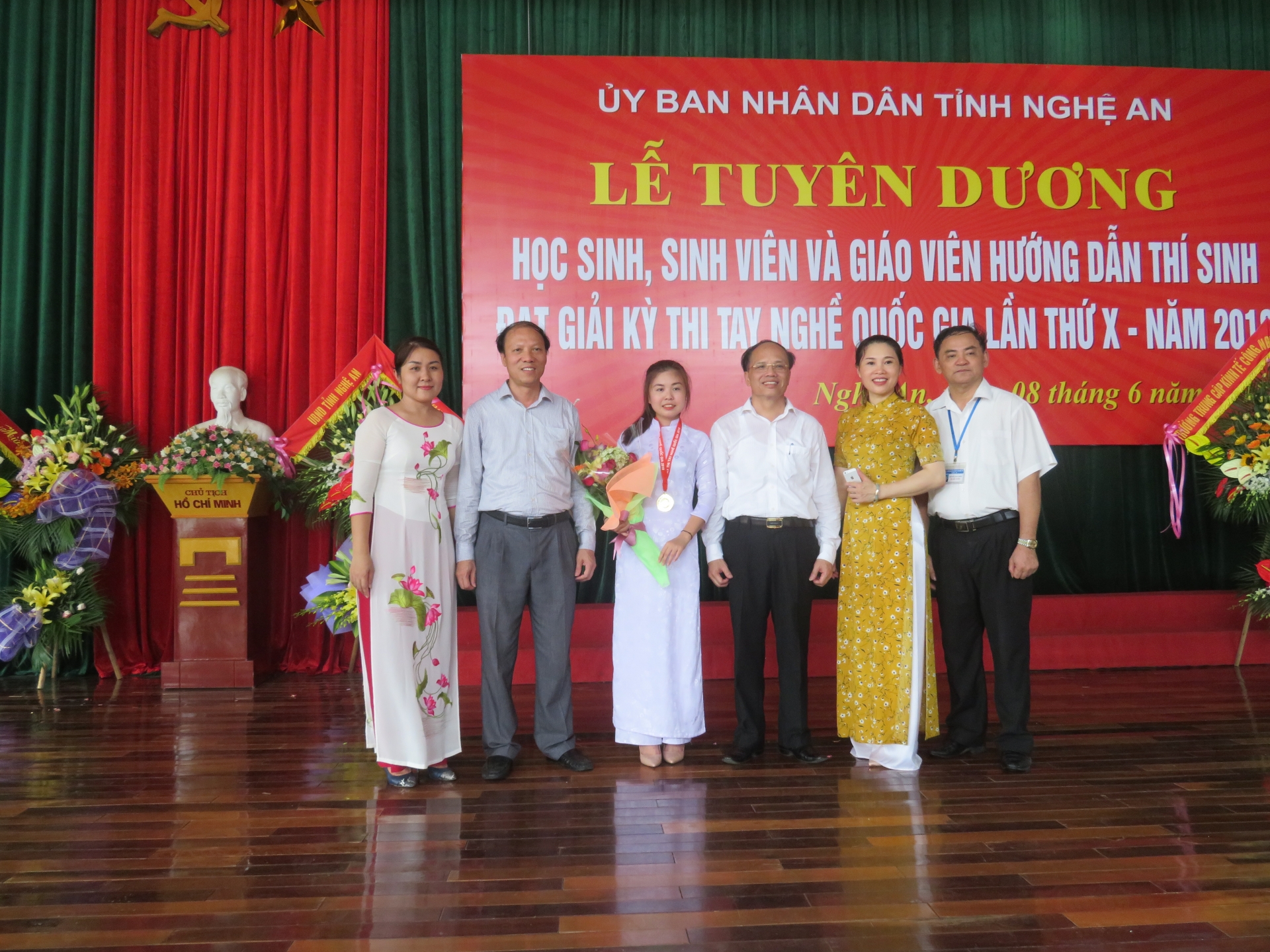 Không ngừng vươn lên để khẳng định vị thế Không ngừng vươn lên để khẳng định vị thế