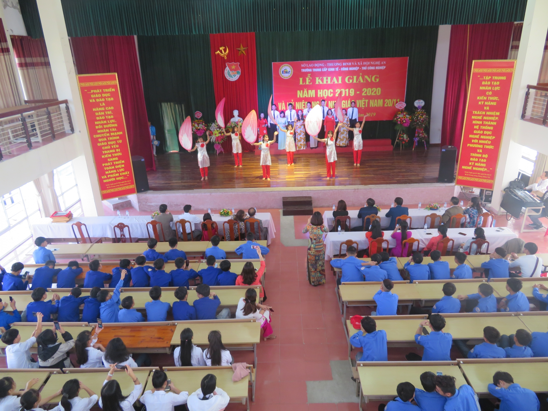 Không ngừng vươn lên để khẳng định vị thế Không ngừng vươn lên để khẳng định vị thế