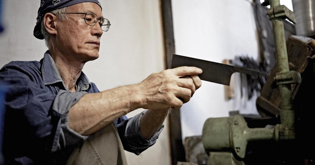 Những quy định của Bộ luật Lao động 2019 về sử dụng người lao động cao tuổi Những quy định của Bộ luật Lao động 2019 về sử dụng người lao động cao tuổi