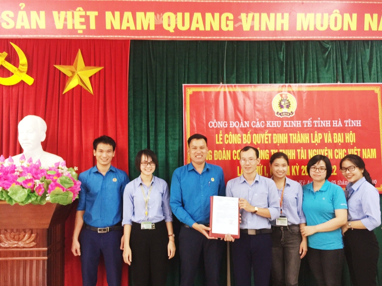 Công đoàn các KTT tỉnh Hà Tĩnh: Nhiều giải pháp thu hút người lao động tham gia tổ chức công đoàn Công đoàn các KTT tỉnh Hà Tĩnh: Nhiều giải pháp thu hút người lao động tham gia tổ chức công đoàn