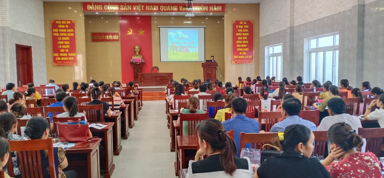 Nghệ An tăng cường công tác bảo vệ, chăm sóc trẻ em Nghệ An tăng cường công tác bảo vệ, chăm sóc trẻ em