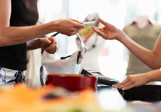 Một số sai lầm khi dùng thẻ tín dụng như ATM mot so sai lam khi dung the tin dung nhu atm