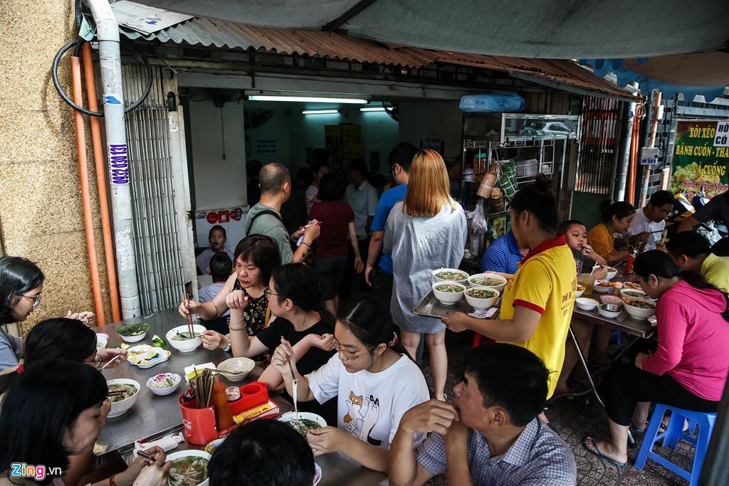 cuoc dua giao hang truc tuyen cac cua hang truyen thong co lao dao