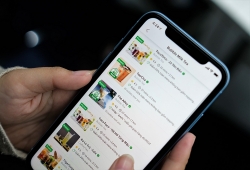 Cuộc đua giao hàng trực tuyến, các cửa hàng truyền thống có lao đao?