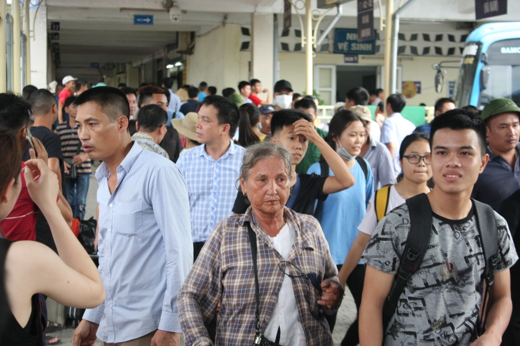 nghi le 29 mua lon un tac khien tinh hinh o cac ben xe khap ca nuoc qua tai