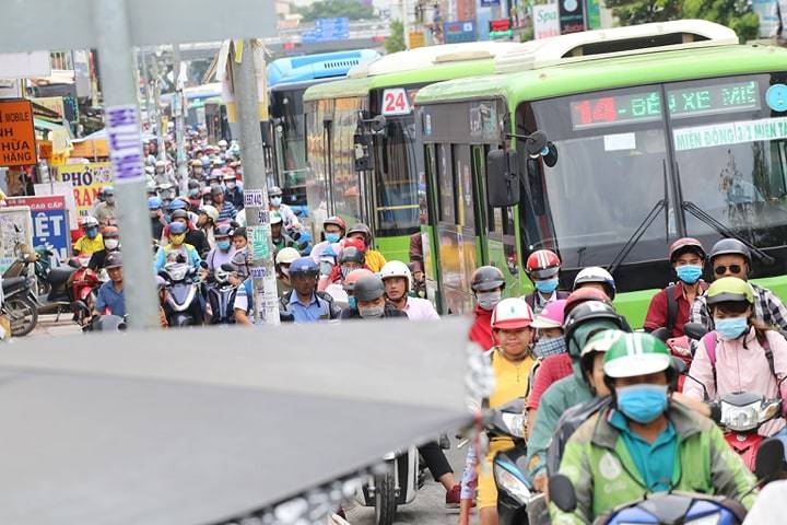 nghi le 29 mua lon un tac khien tinh hinh o cac ben xe khap ca nuoc qua tai