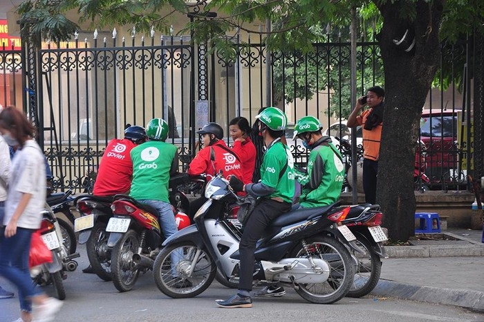 cuoc dua gianh thi phan cua xe cong nghe ngay cang cang thang