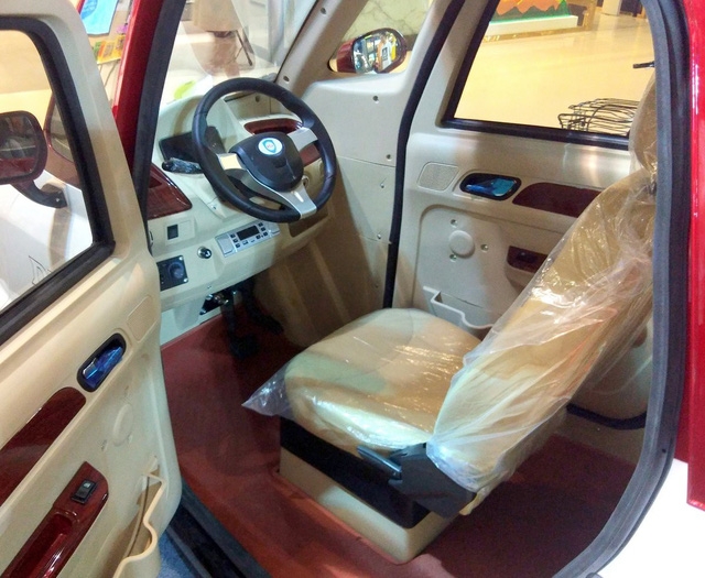 Ô tô điện mini 75 triệu đồng gây sốt cộng đồng mạng o to dien mini 75 trieu dong gay sot cong dong mang