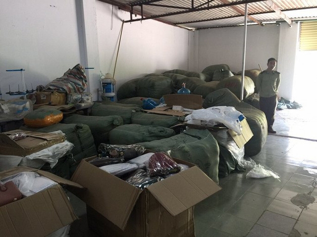 Quản lý thị trường vào cuộc sau nghi vấn thời trang giả danh xuất xứ quan ly thi truong vao cuoc kiem tra cac thuong hieu thoi trang gia danh xuat xu