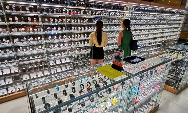 Cuộc đua phân phối đồng hồ của PNJ và Thế Giới Di Động cuoc dua phan phoi dong ho cua pnj va the gioi di dong