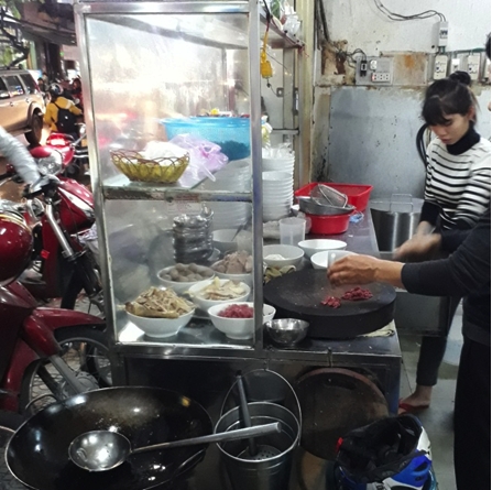 Ngộ độc thực phẩm và những rủi ro từ thức ăn đường phố tại Đà Nẵng ngo doc thuc pham va nhung rui ro tu thuc an duong pho tai da nang