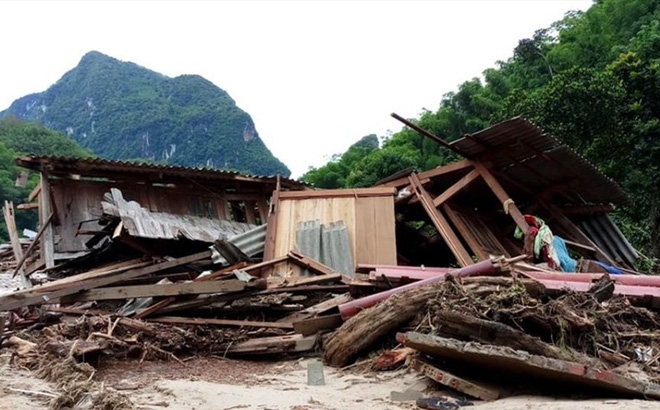 Cơn bão số 3 mang tên Wipha gây nhiều thiệt hại, cảnh báo vẫn còn lũ quét