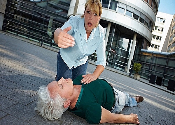 Những lưu ý phòng tránh đột quỵ nhiệt trong thời tiết nắng nóng gay gắt nhung luu y phong tranh dot quy nhiet trong thoi tiet nang nong gay gat