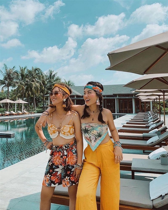 sao viet dong loat khoe anh du hi trong ky nghi 29