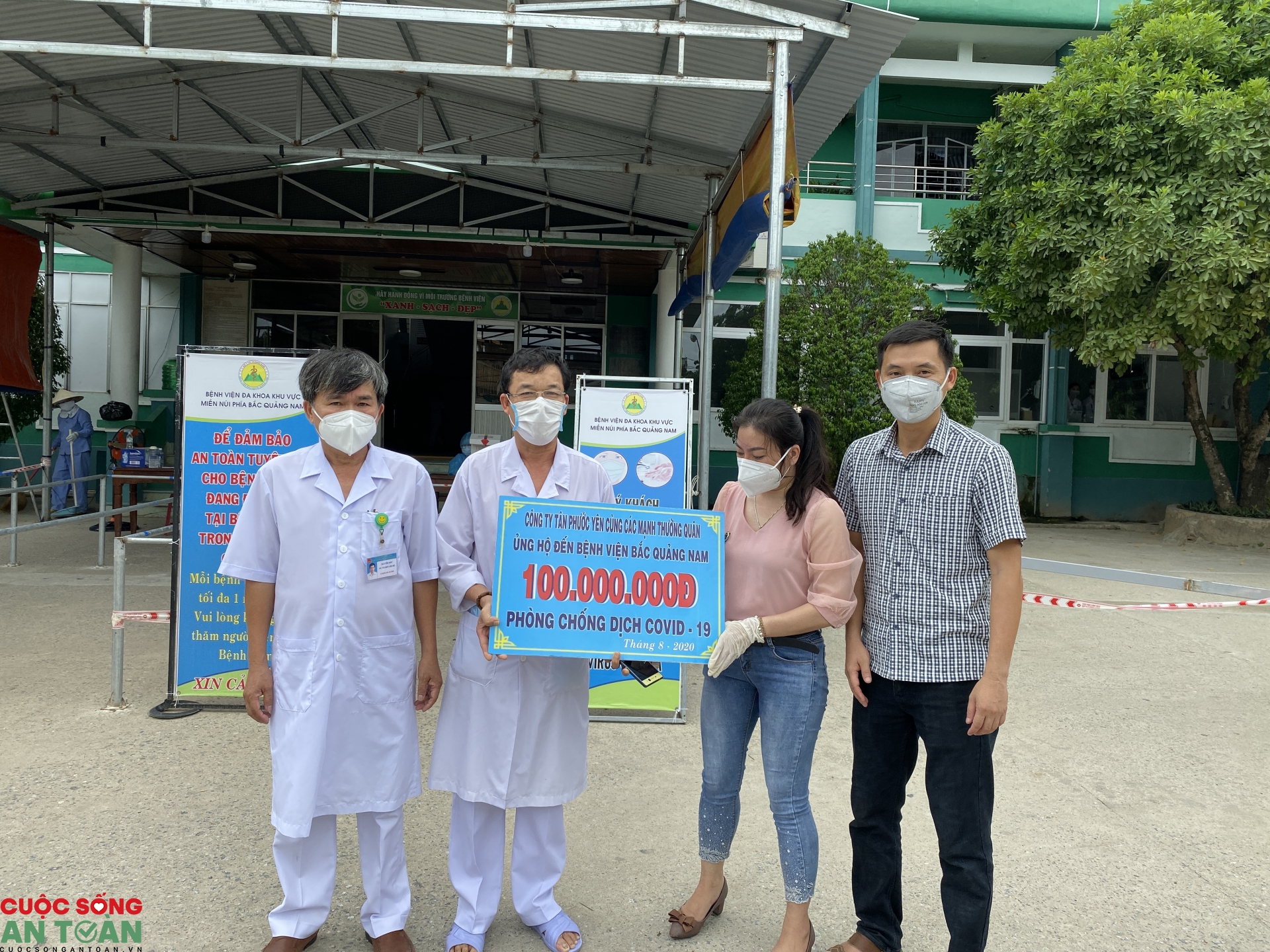 Tình người trong dịch Covid-19 ở Quảng Nam tinh nguoi trong dich covid 19 o quang nam