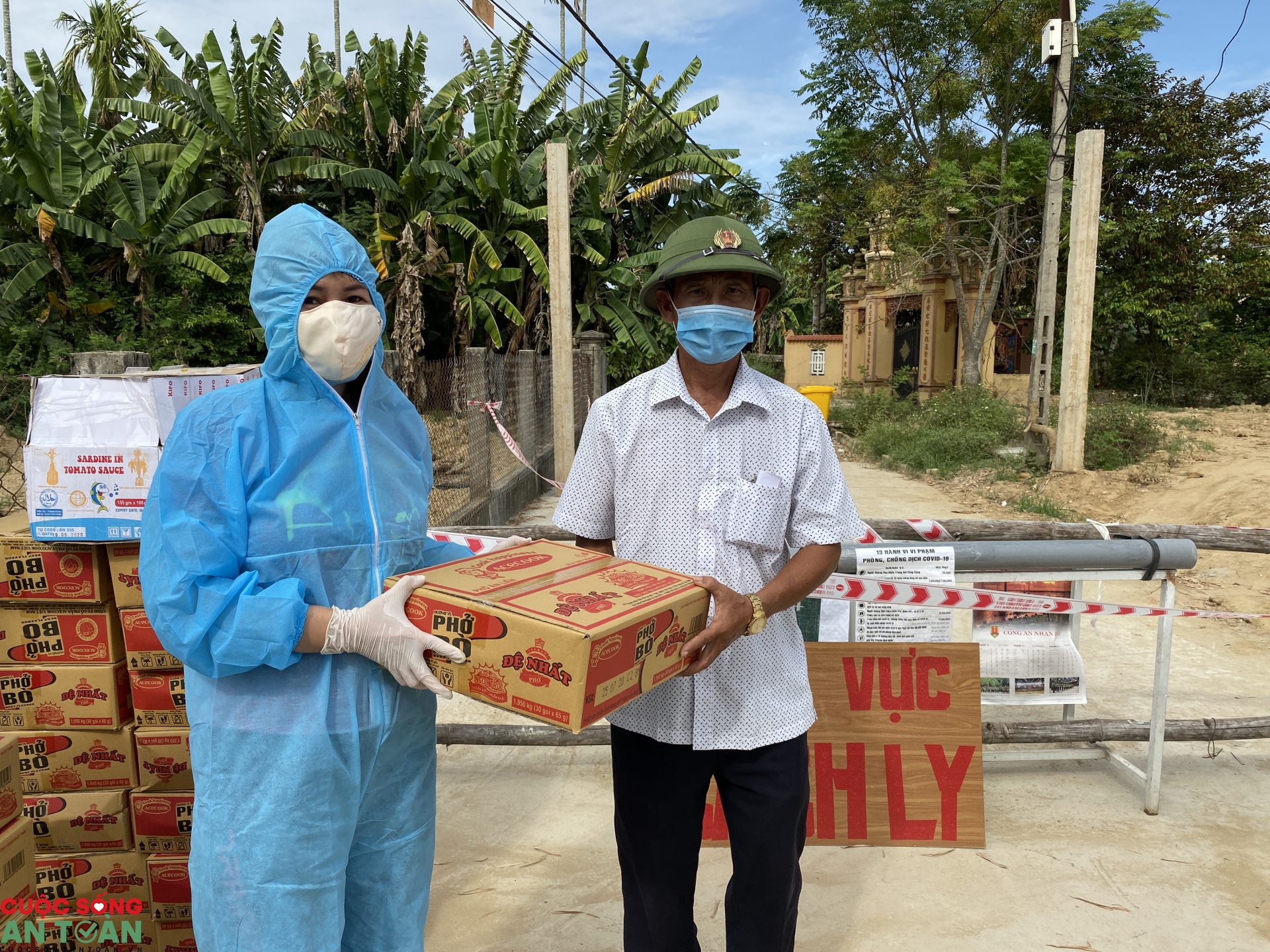 “14 ngày yêu thương” của CLB Xe bán tải thành phố Đà Nẵng 2054 img 0785