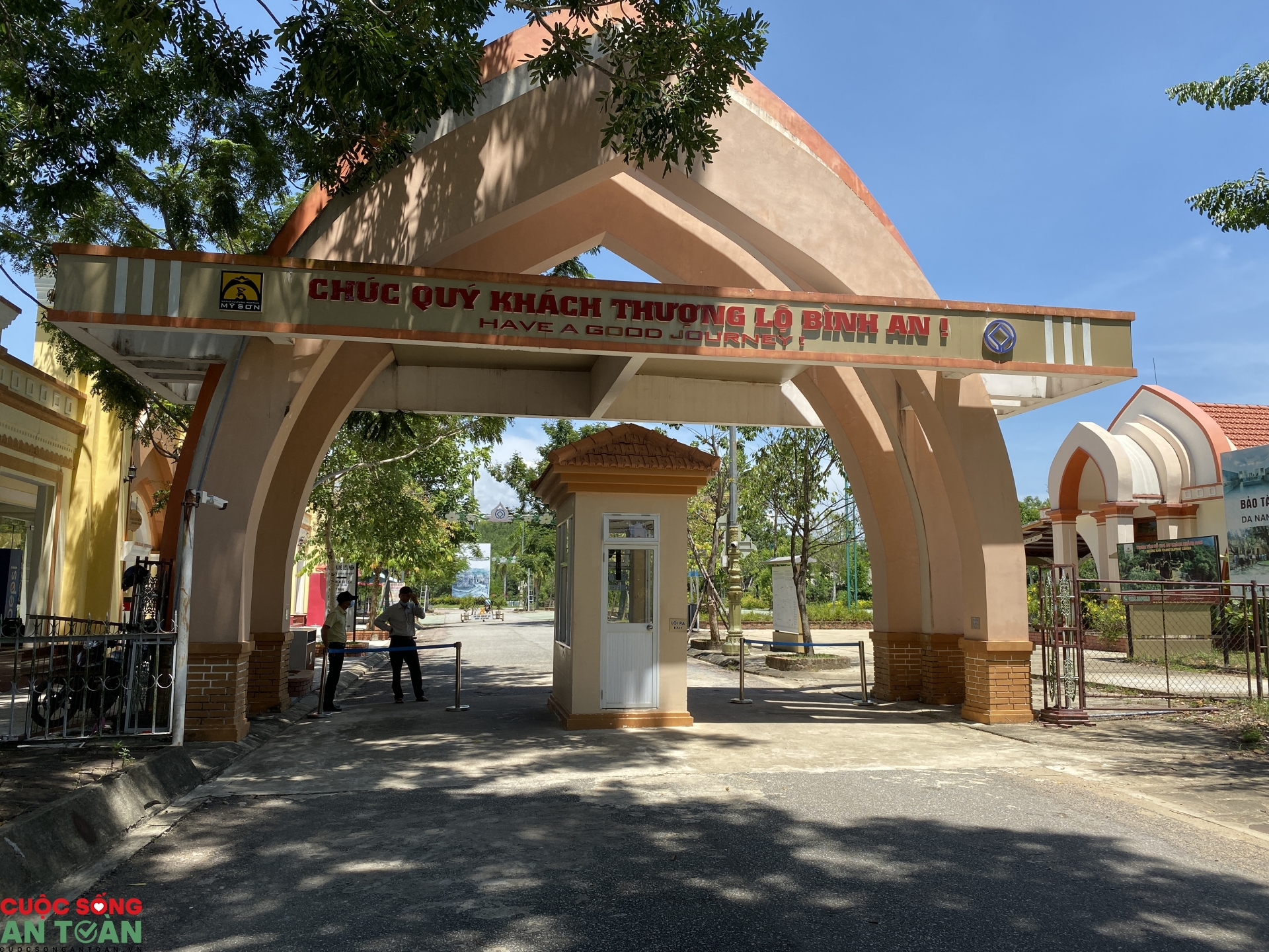 undefined 0242 img 1236