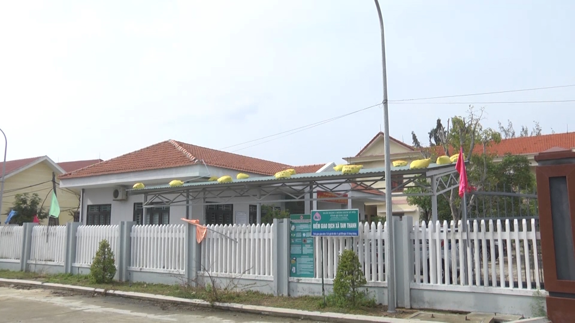 Tam Kỳ (Quảng Nam) sơ tán khẩn cấp 9.700 dân đến nơi an toàn trước 17 giờ chiều nay Tam Kỳ (Quảng Nam) sơ tán khẩn cấp 9.700 dân đến nơi an toàn trước 17 giờ chiều nay