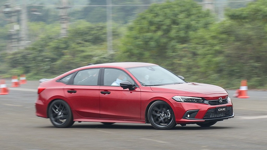 Khách Việt thích thú khi Honda Civic 2022 giá rẻ hơn thế hệ cũ Khách Việt thích thú khi Honda Civic 2022 giá rẻ hơn thế hệ cũ